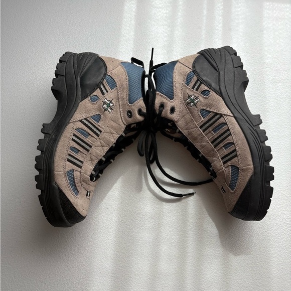 Tan and Black High-Top Hiking Shoes with Reinforced Toe Cap - Picture 4 of 6